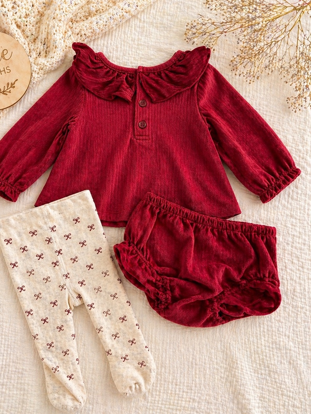 Carter’s 9M Baby Girl 3PC Outfit Set NWT Red Ruffle Top Bloomers Tights Gift